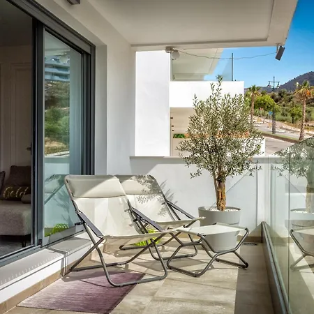 Vivi Homes - Sunny Views Wellness, Gym, Pool & Sea View Fuengirola